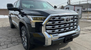 Toyota Tundra 2022 được chào bán tại Việt Nam, giá từ 4,52 tỷ VNĐ