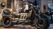 Một trong hai chiếc Triumph Rocket III TFC tại Việt Nam đã có chủ