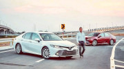 [VIDEO] 1 tỷ mua Toyota Camry 2.0 hay Mazda6 2.5?