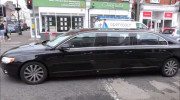 Bất ngờ chạm mặt Volvo limousine 6 cửa trên phố