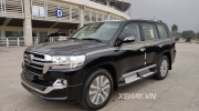 Toyota Land Cruiser VXS 2019 được rao bán với giá 300.000 USD tại Việt Nam