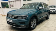 Volkswagen Tiguan Allspace giảm giá kịch sàn: Bản cao cấp chỉ 1,6 tỷ đồng - ngang Kia Sorento