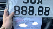 Chuyển vùng cho xe Toyota Camry, người đàn ông may mắn bốc được biển 
