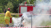 Việt Nam thử nghiệm thành công một số bình chữa cháy có khả năng dập tắt đám cháy từ pin xe điện