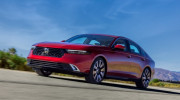 Honda Accord 2023 chốt giá khởi điểm từ 666 triệu VNĐ, hứa hẹn cạnh tranh khốc liệt cùng Toyota Camry