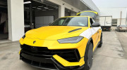 Ca sĩ Đoàn Di Băng chi hơn chục tỷ tậu siêu SUV Lamborghini Urus Performante ngay ngày mùng một Tết Nguyên Đán