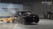 Lynk & Co 900 vượt qua hai bài thử nghiệm đánh giá an toàn