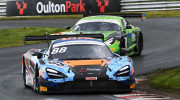 McLaren Artura GT4 chiếm trọn vinh quang trong ngày khai mạc giải Vô địch GT Anh Quốc