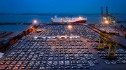 VinFast tiếp tục xuất khẩu 1.879 xe VF 8 tới Bắc Mỹ