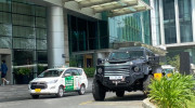 Chiêm ngưỡng “khủng long bọc thép” Terradyne Gurkha du xuân trên đường phố Sài Gòn