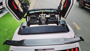 Ford Mustang Convertible đời 2015 độ cửa cắt kéo 