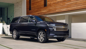 Chevrolet Tahoe và Suburban 2023 cuối cùng cũng có công nghệ lái xe 