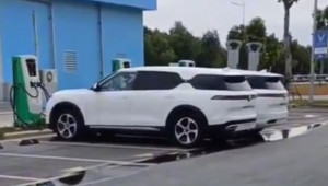 Lộ diện VinFast VF 9 tại Việt Nam, thiết kế có nhiều điểm khác biệt