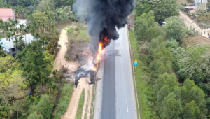 Xe chở dầu bốc cháy ngùn ngụt trên cao tốc Nội Bài- Lào Cai khiến 1 người tử vong