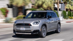 MINI Countryman hoàn toàn mới ra mắt tại Việt Nam