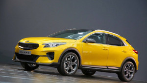 Crossover Kia XCeed mới chốt giá từ 605 triệu VNĐ tại Anh