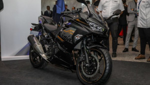 Bắt tay với Modenas, Kawasaki “trình làng” Ninja 250 tại buổi ra mắt NAP 2020