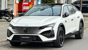 Peugeot 408 “siêu lướt” xuống giá khó tin sau một tháng lăn bánh