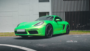 Porsche 718 Cayman của thủ môn Bùi Tiến Dũng 