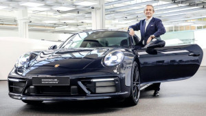 Ngắm nhìn phiên bản tri ân huyền thoại đầu tiên của Porsche 911