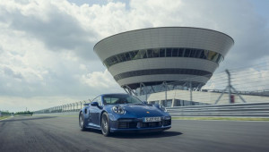 Porsche 911 Turbo 2021 ra mắt: Tăng sức mạnh, thêm trang bị với giá từ 4,1 tỷ VNĐ