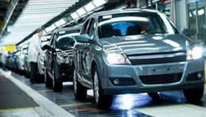 Ô tô nhập khẩu tăng mạnh trở lại trong tháng 8