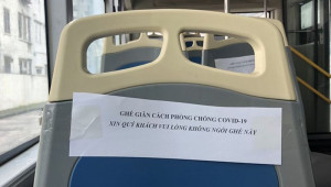 Từ hôm nay 7-5, khách đi máy bay, tàu xe không còn phải giãn cách