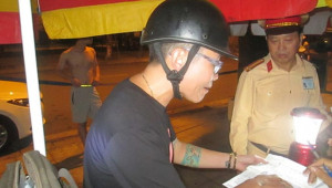 Khống chế những 