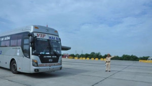 Gần 150.000 phương tiện xe khách, xe container và mô tô bị xử phạt