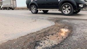 Thực hư thông tin công nhân bớt xén sắt thép dự án sửa mặt cầu Thăng Long