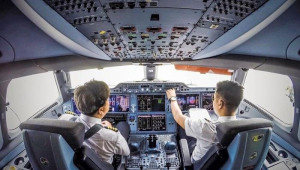 Đình chỉ 27 phi công Pakistan đang làm việc tại các hãng hàng không Việt Nam