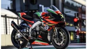 Aprilia trình làng “ngựa đua” RSV4 X công suất 225 mã lực