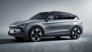 ArcFox Alpha-T có mặt tại Trung Quốc với 2 động cơ điện và phạm vi di chuyển đạt 653 km