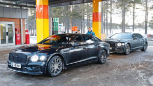 Không còn rẻ hơn Mercedes-Maybach, Bentley Flying Spur mới chốt giá trên 200.000 Bảng