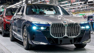 Tại sao tuỳ chọn sơn 2 tone màu trên BMW 7-Series mới có giá 12.000 USD?