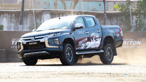 Hợp tác với Mitsubishi, Bridgestone mang đến trải nghiệm bứt phá giới hạn cho người lái