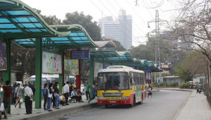 Vận tải khách công cộng 20 năm vẫn phải trông vào xe buýt