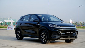 BYD thu phí 15 triệu cho ứng dụng điều khiển xe từ xa