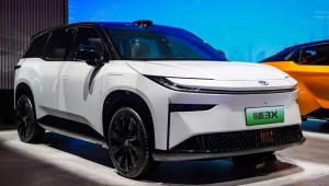 Toyota bZ3X ra mắt: CUV thuần điện ngang cỡ Mazda CX-5, đi được 430km/lần sạc