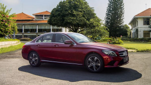 Mercedes-Benz C 180 - Xe sang giá chỉ từ 1,399 tỷ đồng ra mắt Việt Nam
