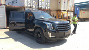Việt Nam chuẩn bị đón Cadillac Escalade độ Lexani cực độc