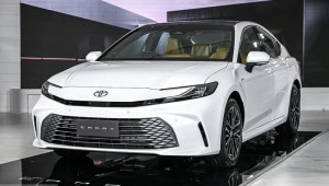 Toyota Camry thế hệ mới ra mắt tại Thái Lan, giá quy đổi từ 1,1 tỷ VNĐ