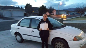 Cậu bé 13 tuổi tặng mẹ món quà đầy bất ngờ: Một chiếc ô tô