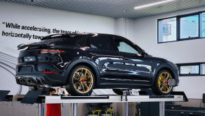 Porsche Cayenne Turbo GT - SUV nhanh nhất của Porsche đã về Việt Nam: Giá hơn 12 tỷ đồng