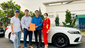 Đại lý bán Civic RS bị lệch màu sơn cho khách: Hãng đổi xe mới và chịu mọi chi phí lăn bánh