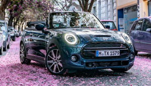 Chính thức ra mắt MINI Convertible Sidewalk 2020: Mẫu mui trần đầy cá tính!