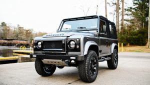 Land Rover Defender 90 được độ tỉ mỉ để tăng khả năng trèo đèo, lội suối