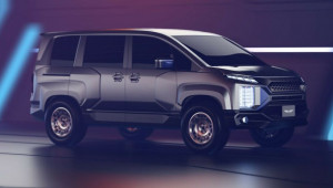 Mitsubishi Delica hầm hố như xe tăng sau khi “qua tay” hãng độ Nhật Bản