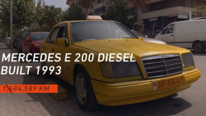 Chiếc Mercedes-Benz E-Class “nồi đồng cối đá”, chạy bền bỉ gần 1,6 triệu km trong suốt 30 năm