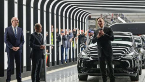 Elon Musk: “Xe điện Trung Quốc là đối thủ lớn của Tesla”